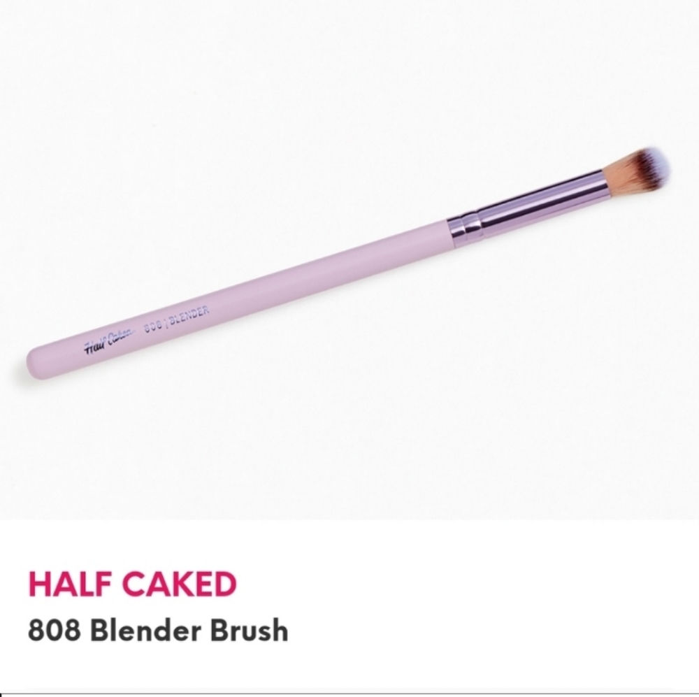 Make-up 808 blender brush
